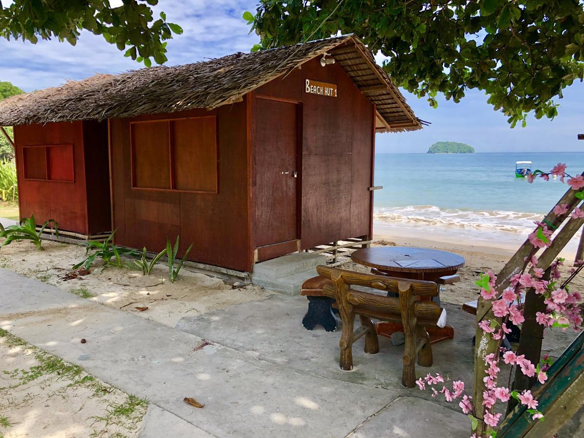 Dragon Pearl Beach Resort Kota Belud Екстер'єр фото