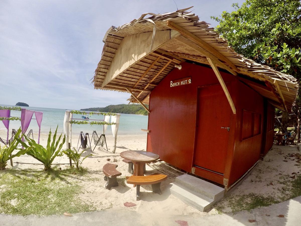 Dragon Pearl Beach Resort Kota Belud Екстер'єр фото
