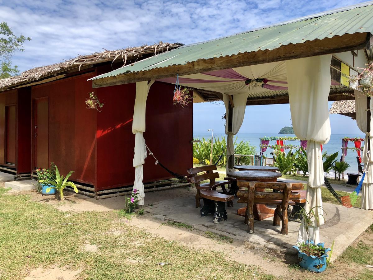 Dragon Pearl Beach Resort Kota Belud Екстер'єр фото